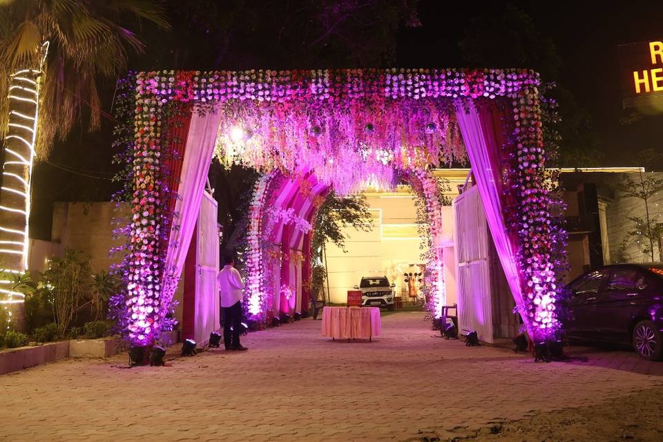 Main gate entry