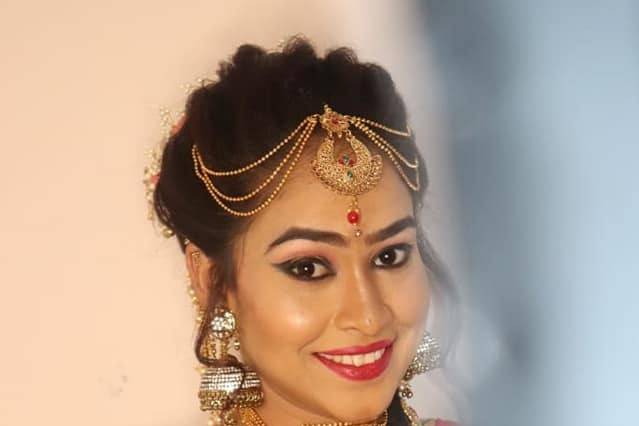 Poonam Makeup Artist, Sangli