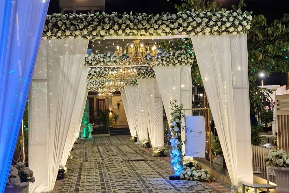Entrance decor