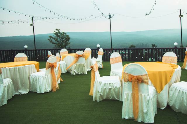 Chairs and Tables Decor