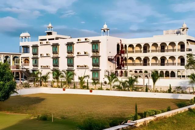 Q' Luxé - The Mewar Collection