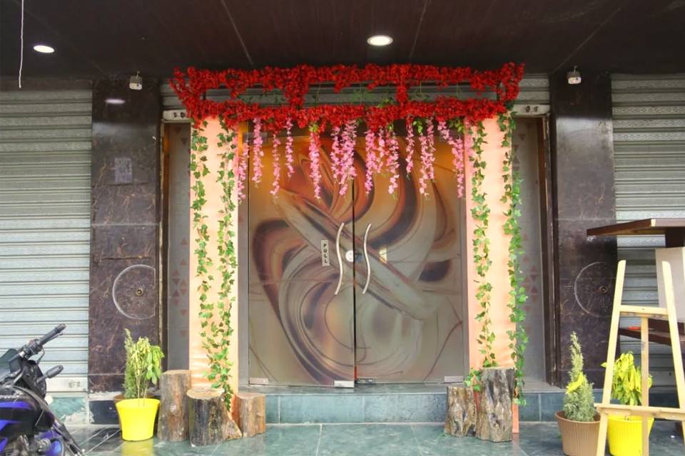 Entrance Decor