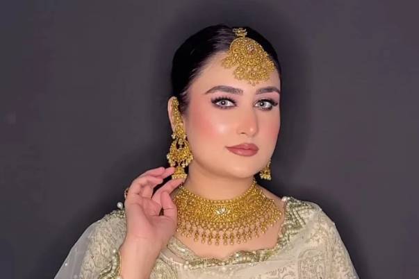 Party makeup