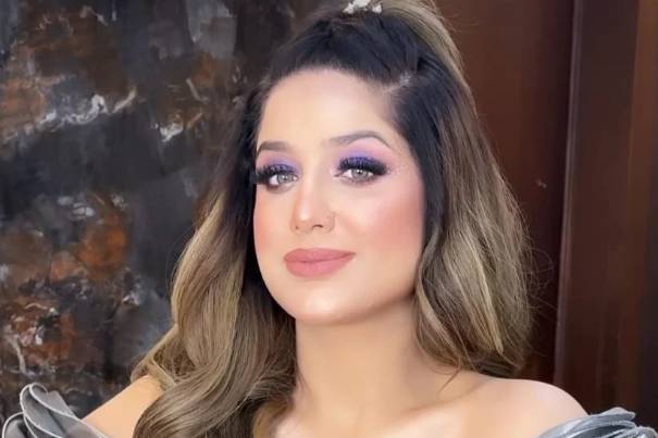 Party makeup