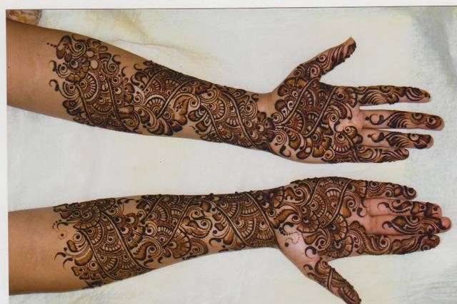 262795_151896714957816_1730598636_n