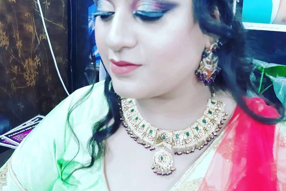 Kiran Makeup Artist & Hairstylist, Delhi