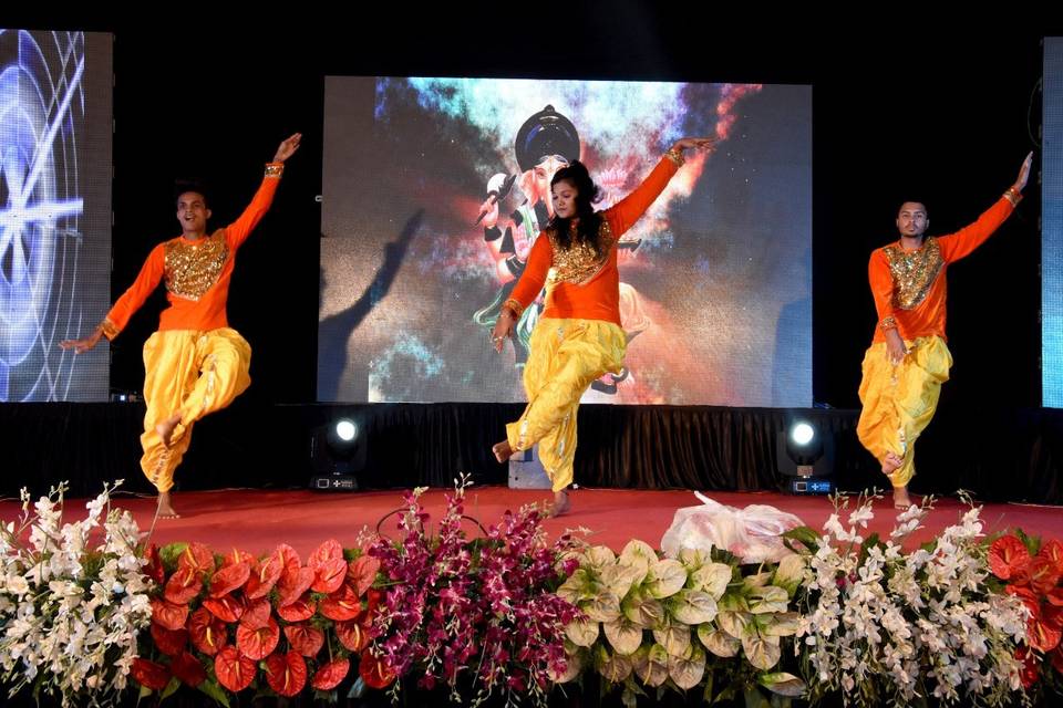 wedding dance performance