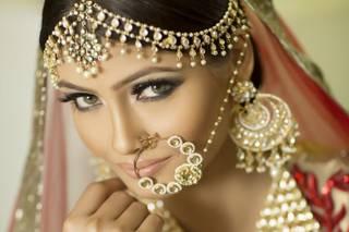 Meenakshi Dutt Makeovers