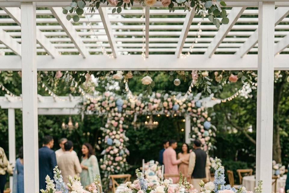 Outdoor buffet , pastel