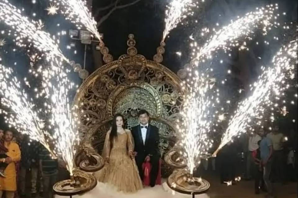Couple entry