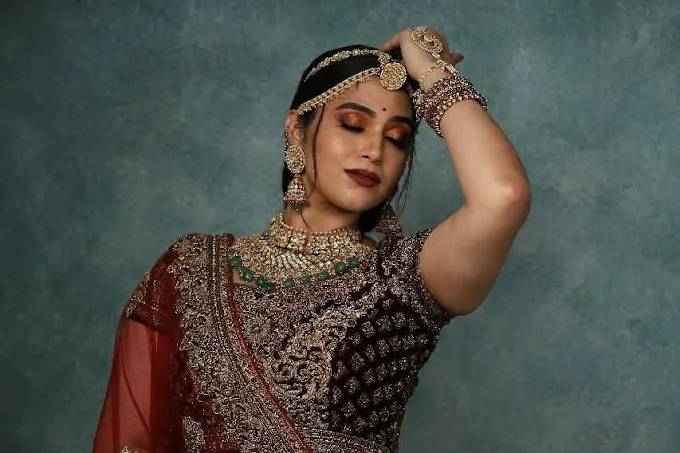 Bridal makeup