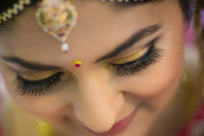 Bridal makeup