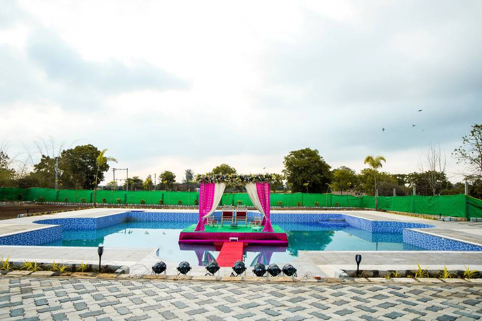 Poolside Mandap