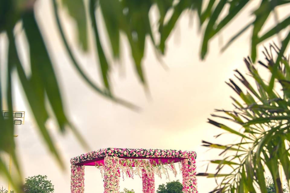 Mandap In lawn