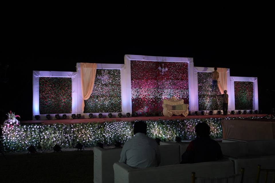 Original Flowers stage