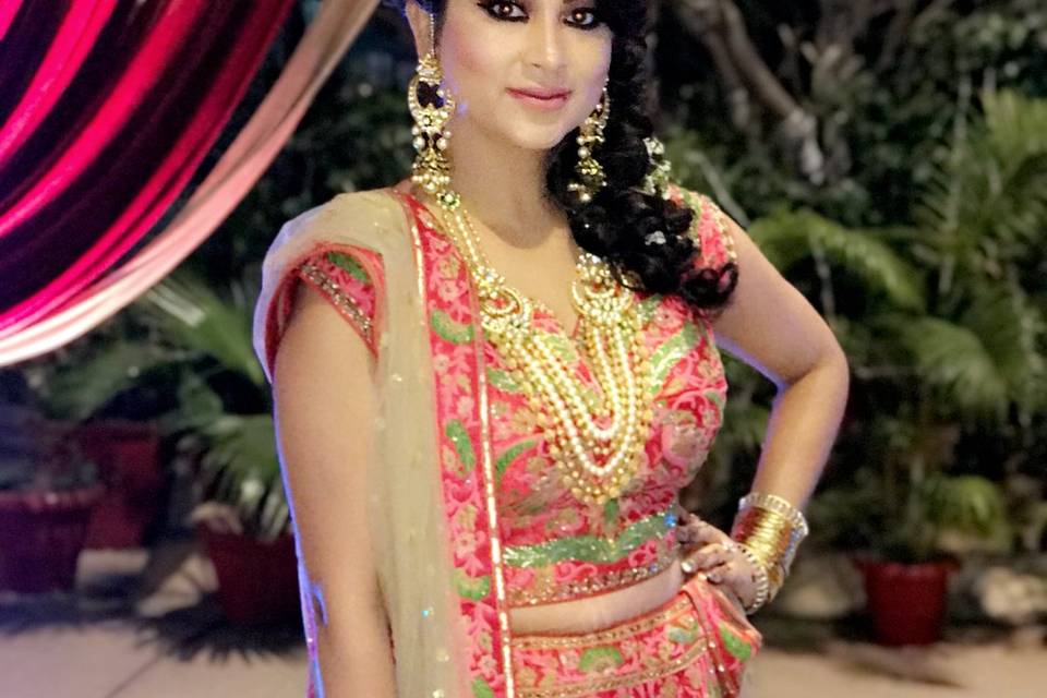 Glam Diva Makeovers by Divya Seth