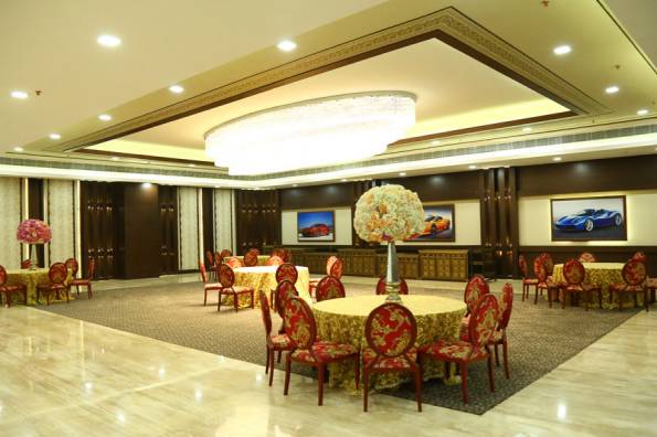 Banquet hall