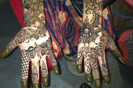 Baljet Mehandi Artist Tirupati