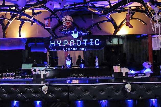 Hypnotic Lounger Bar