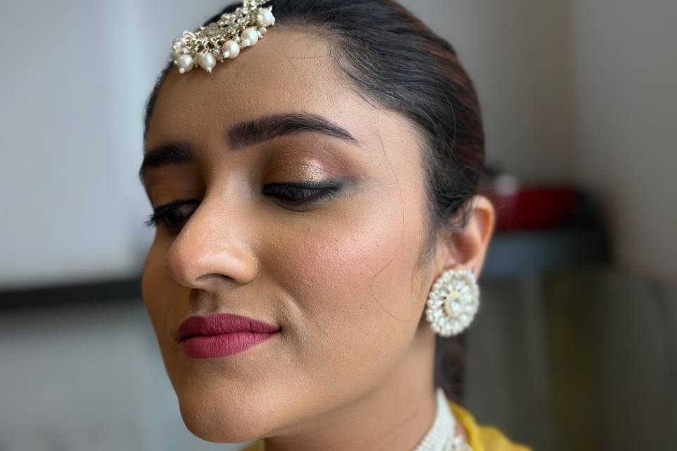 Haldi makeup