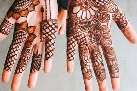 Hirtika Mehndi Art