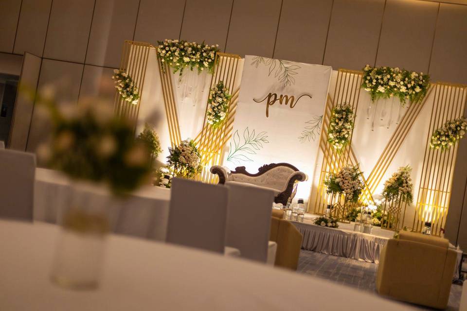 Viola Events is a wedding deco