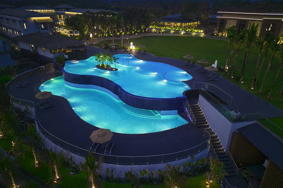 Multi-Layered Pool