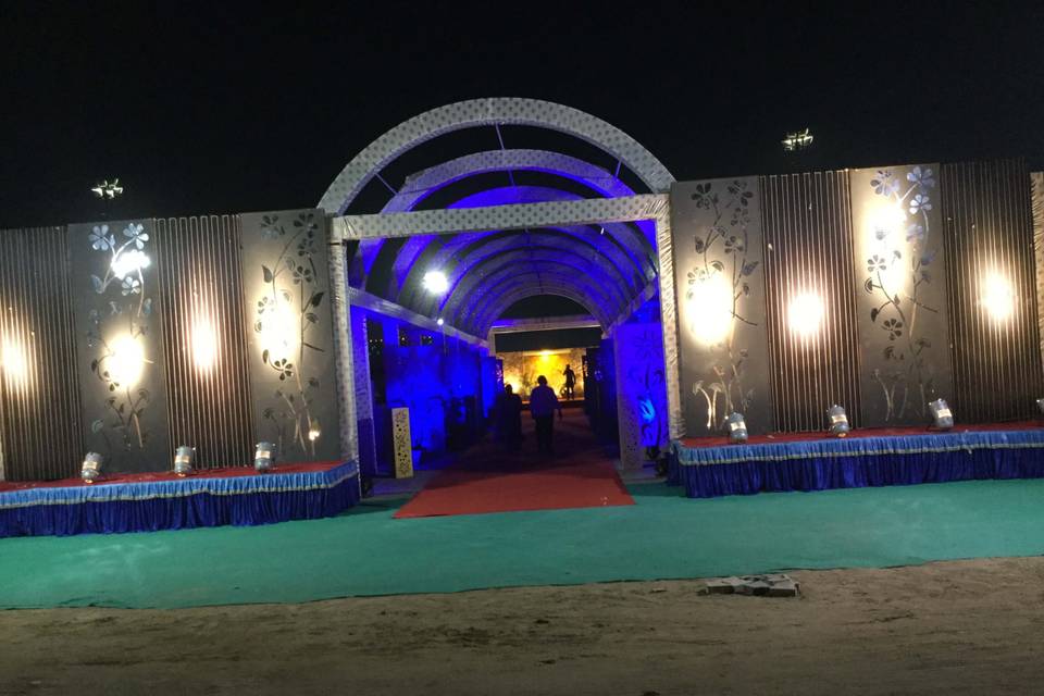 Entrance decor