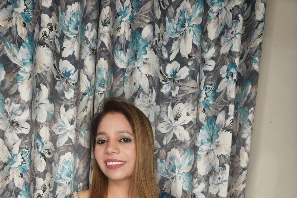 Party makeup