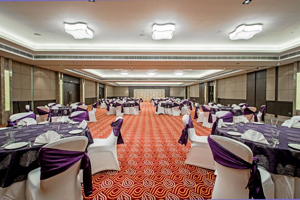Grand Ballroom (Banquet Hall)