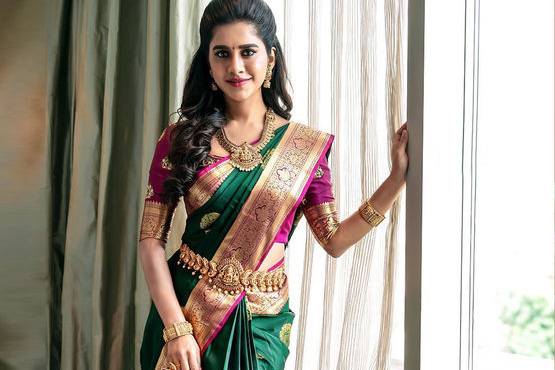 Art Silk Traditional Saree