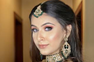 Get Glamourous With Chandani, Ulhasnagar 1