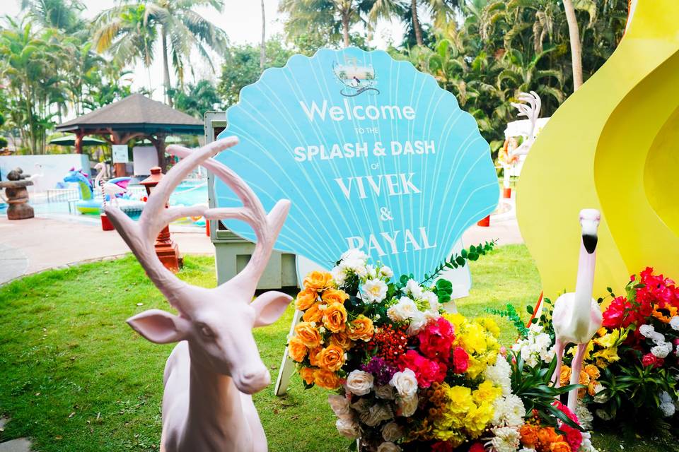 Shell shaped welcome Signage