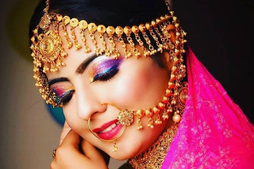 Tulsi Hair & Beauty Academy - Makeup Salon - Kolhapur City - Weddingwire.in