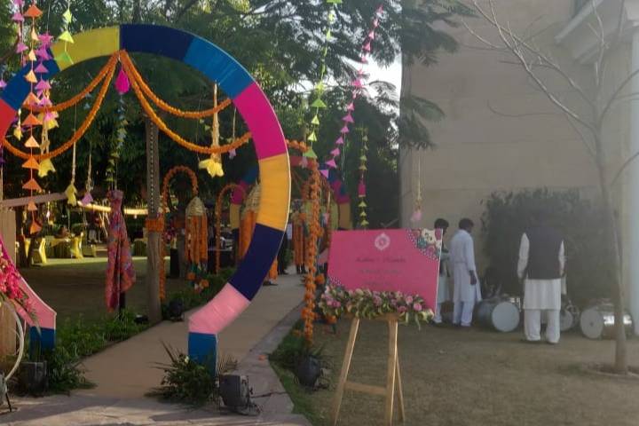 Entrance decor