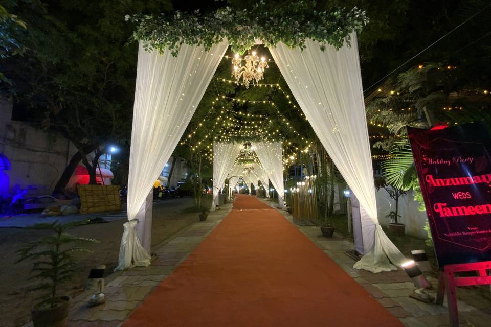 Entrance Decor