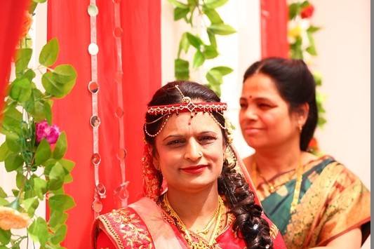 Makeovers By Ritu, Kondhwa