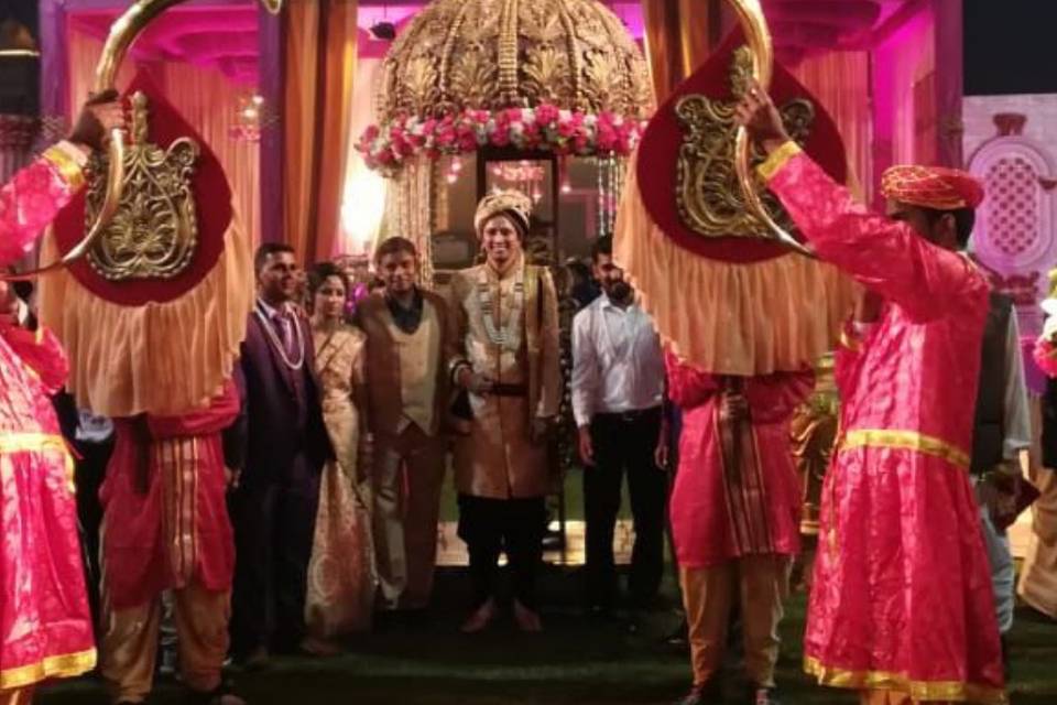Bride groom entry
