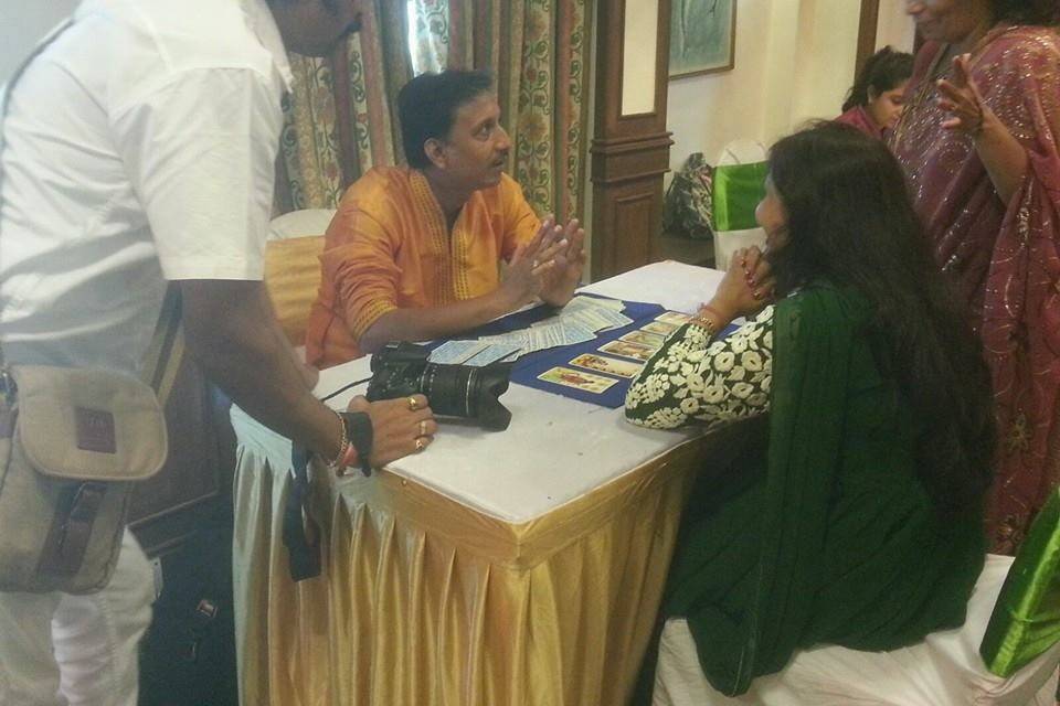 Prakash Tarot Card Reader and Astrologer