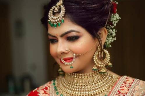 Makeup Artist Naisha Sachdev