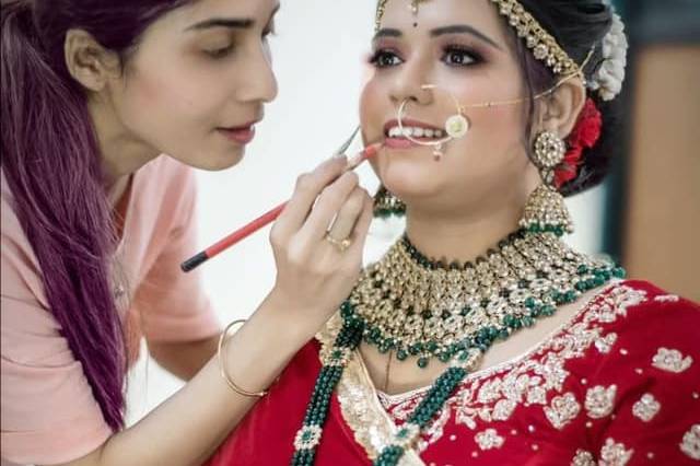 Makeup Artist Naisha Sachdev