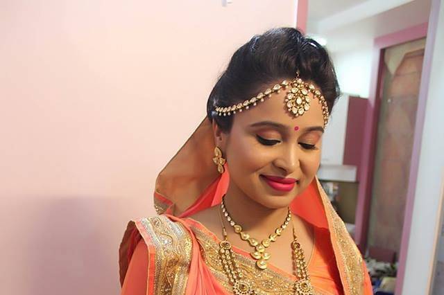 Bridal makeup