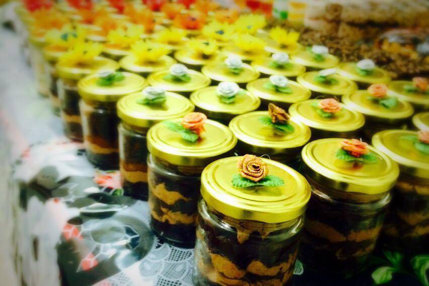 Cake jars