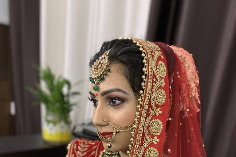 Bridal makeup