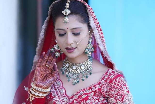 Anjali Makeover