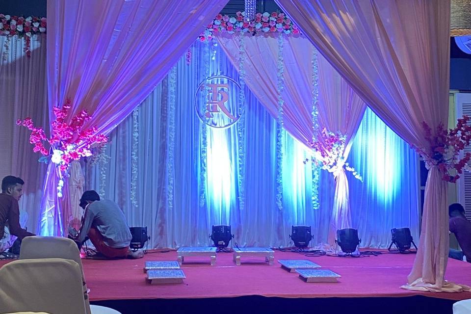 Niloflora and Decor