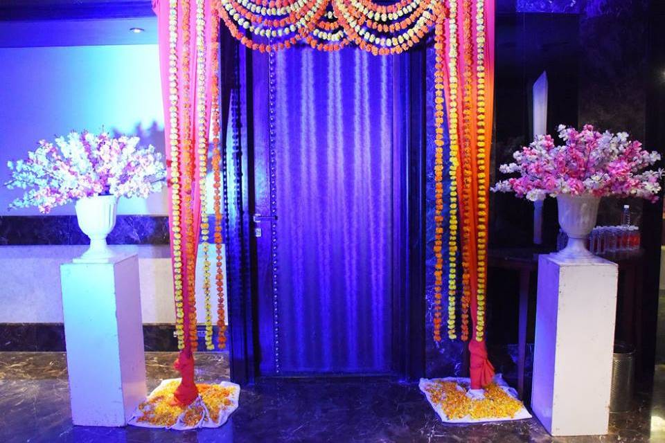 Entrance decor