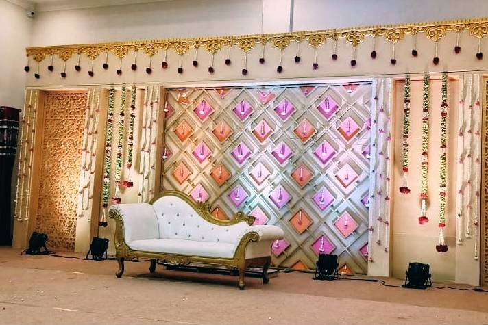 Traditional Reception Stage