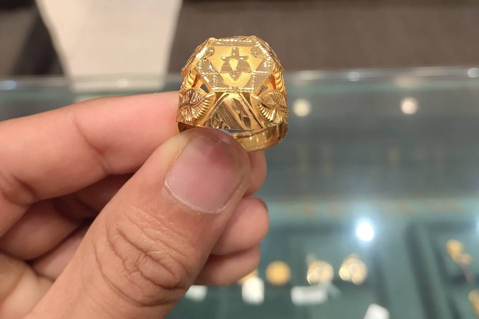 Designer ring