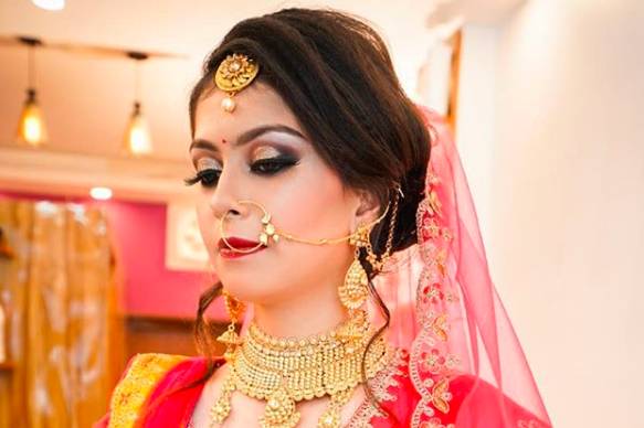 Bridal makeup